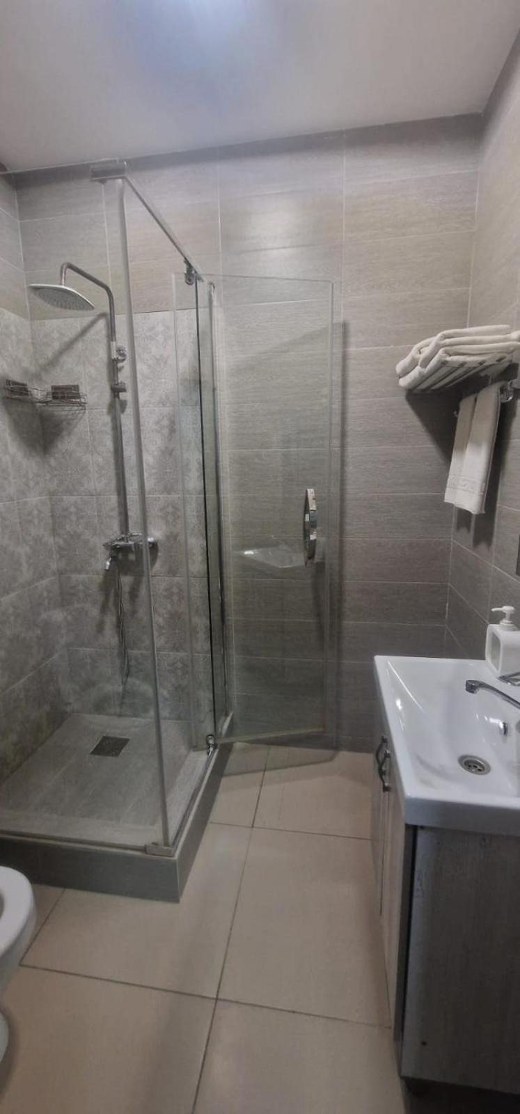 Tarlan Hotel Ακτάου Εξωτερικό φωτογραφία