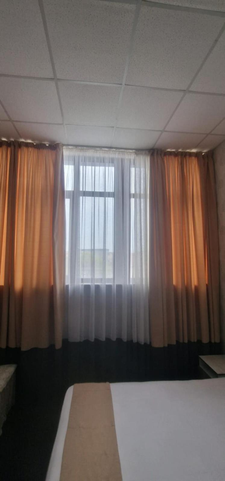 Tarlan Hotel Ακτάου Εξωτερικό φωτογραφία